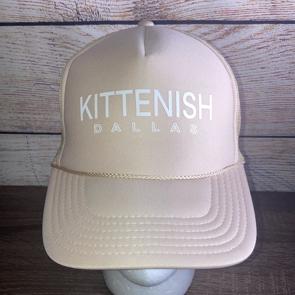 Womens EUC Kittenish Dallas Tan Trucker Hat by OTTO